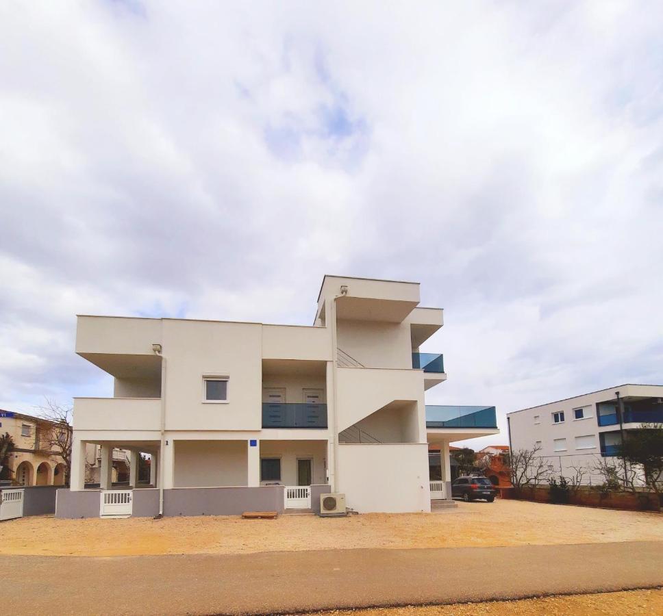 Apartments Matkovic Vir Ngoại thất bức ảnh