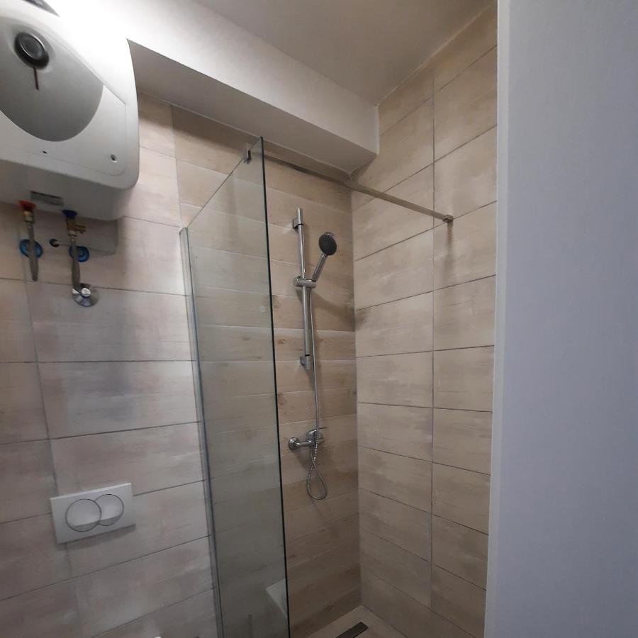 Apartments Matkovic Vir Ngoại thất bức ảnh