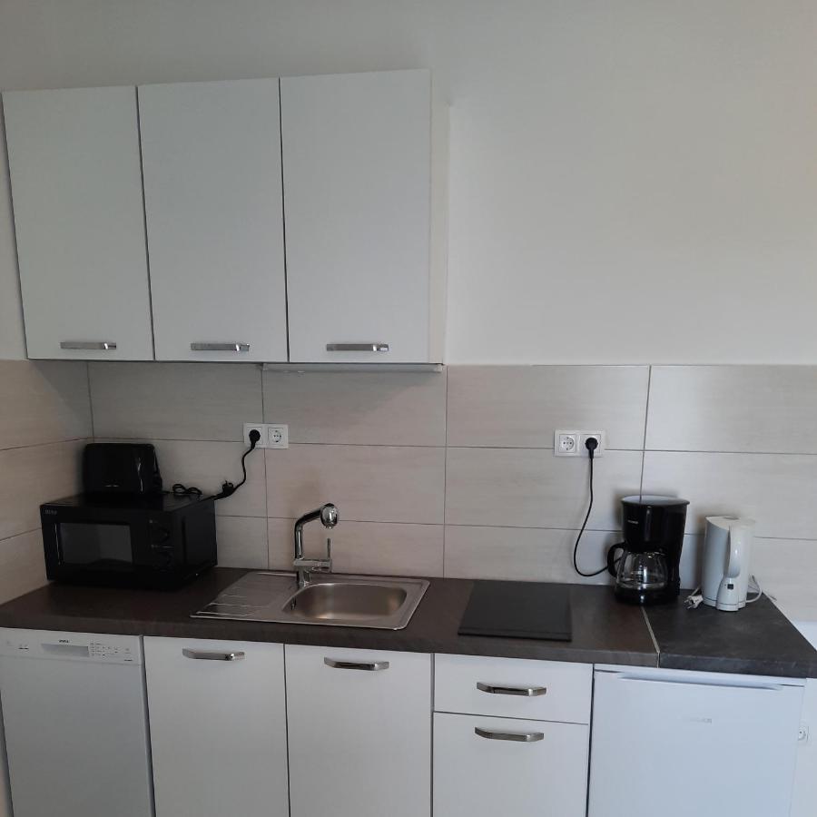Apartments Matkovic Vir Ngoại thất bức ảnh