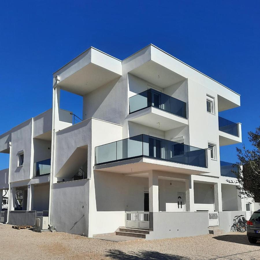 Apartments Matkovic Vir Ngoại thất bức ảnh