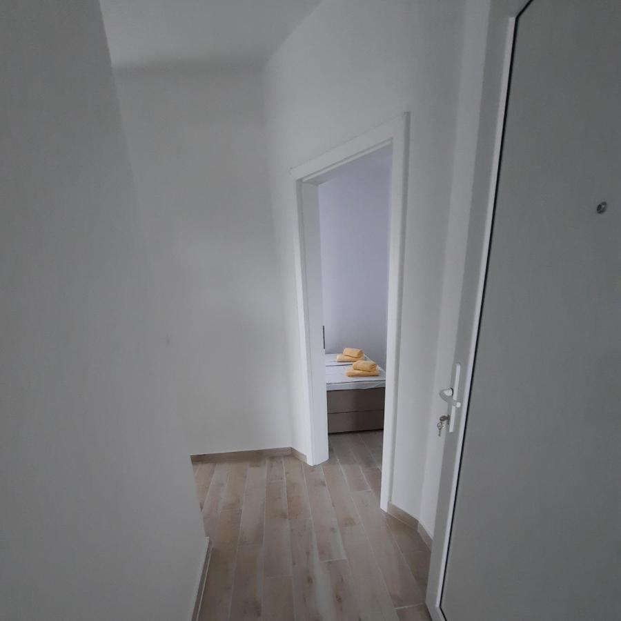 Apartments Matkovic Vir Ngoại thất bức ảnh