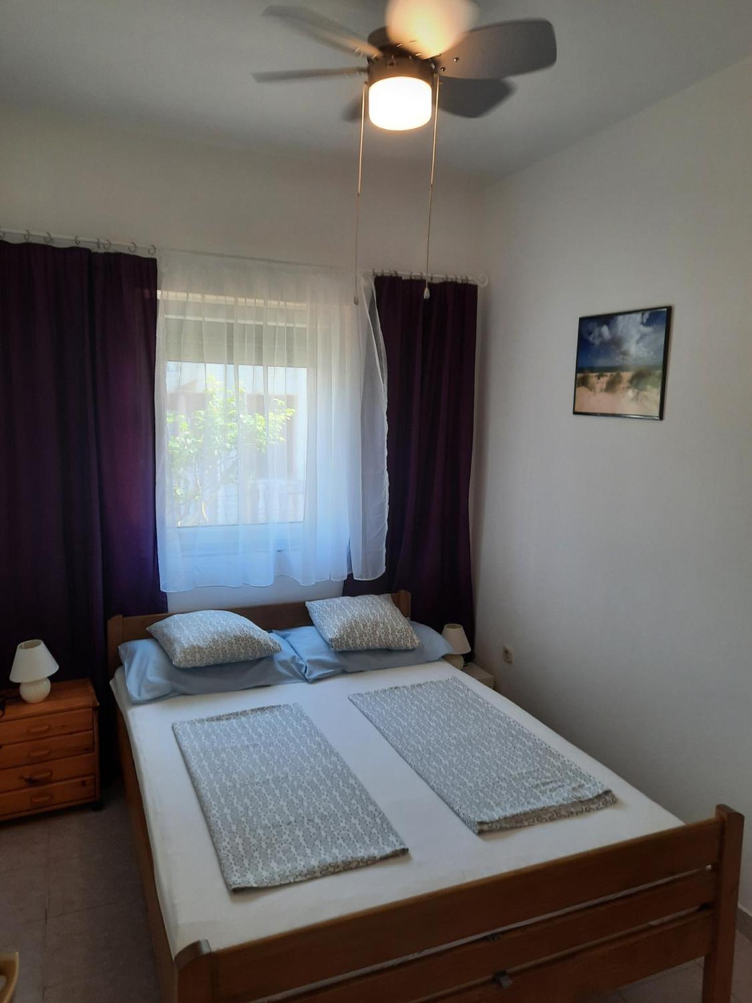 Apartments Matkovic Vir Phòng bức ảnh