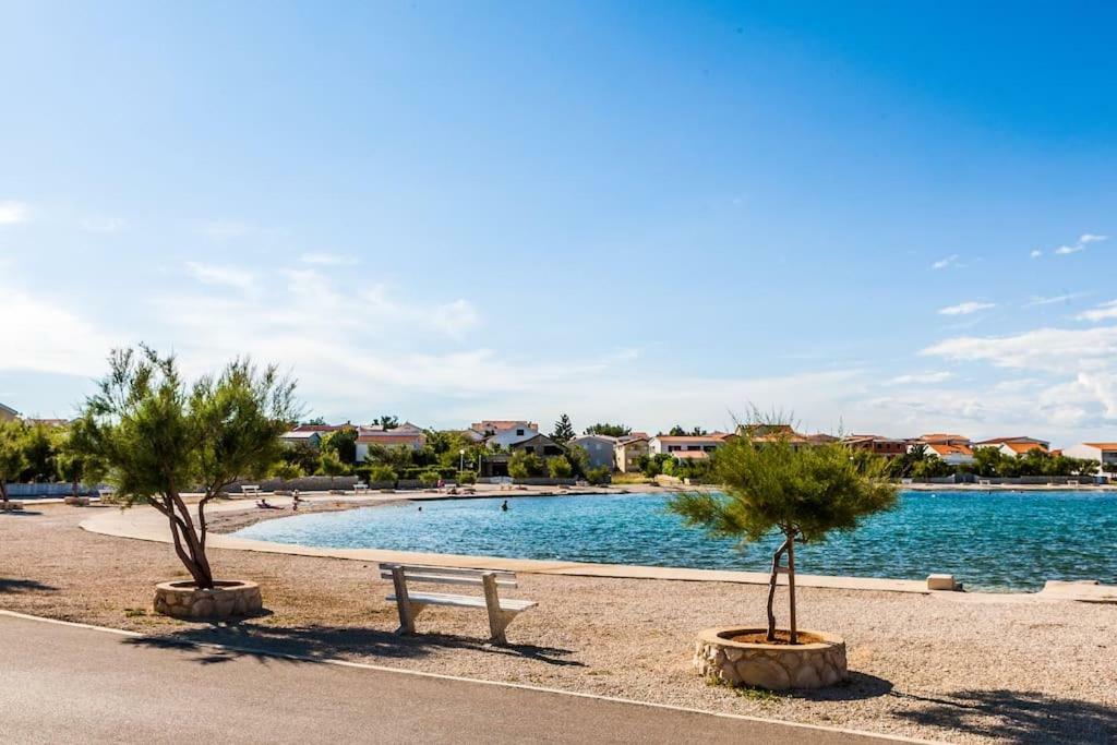 Apartments Matkovic Vir Ngoại thất bức ảnh
