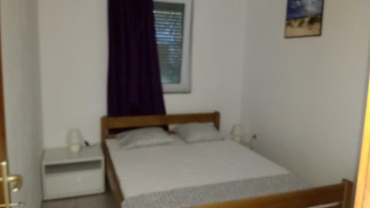 Apartments Matkovic Vir Ngoại thất bức ảnh